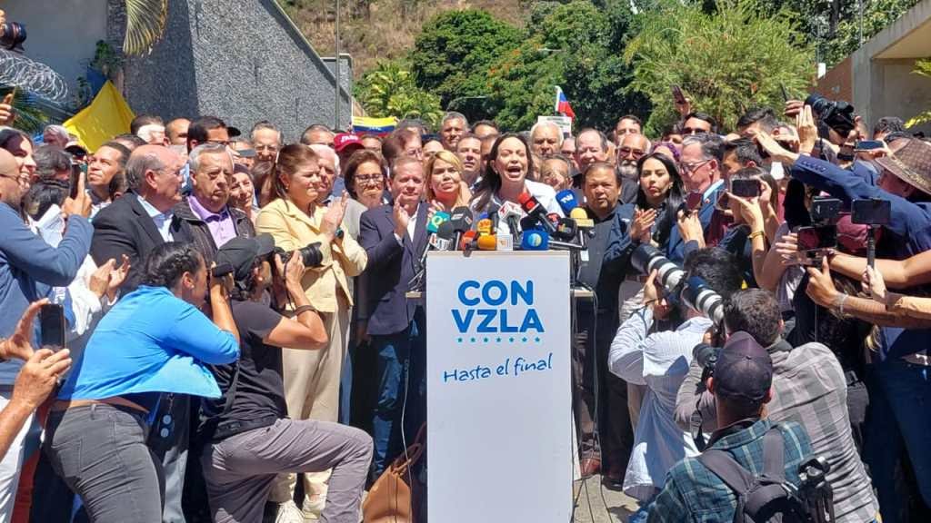 María Corina Machado: Firme en su Mandato Popular hasta el Final