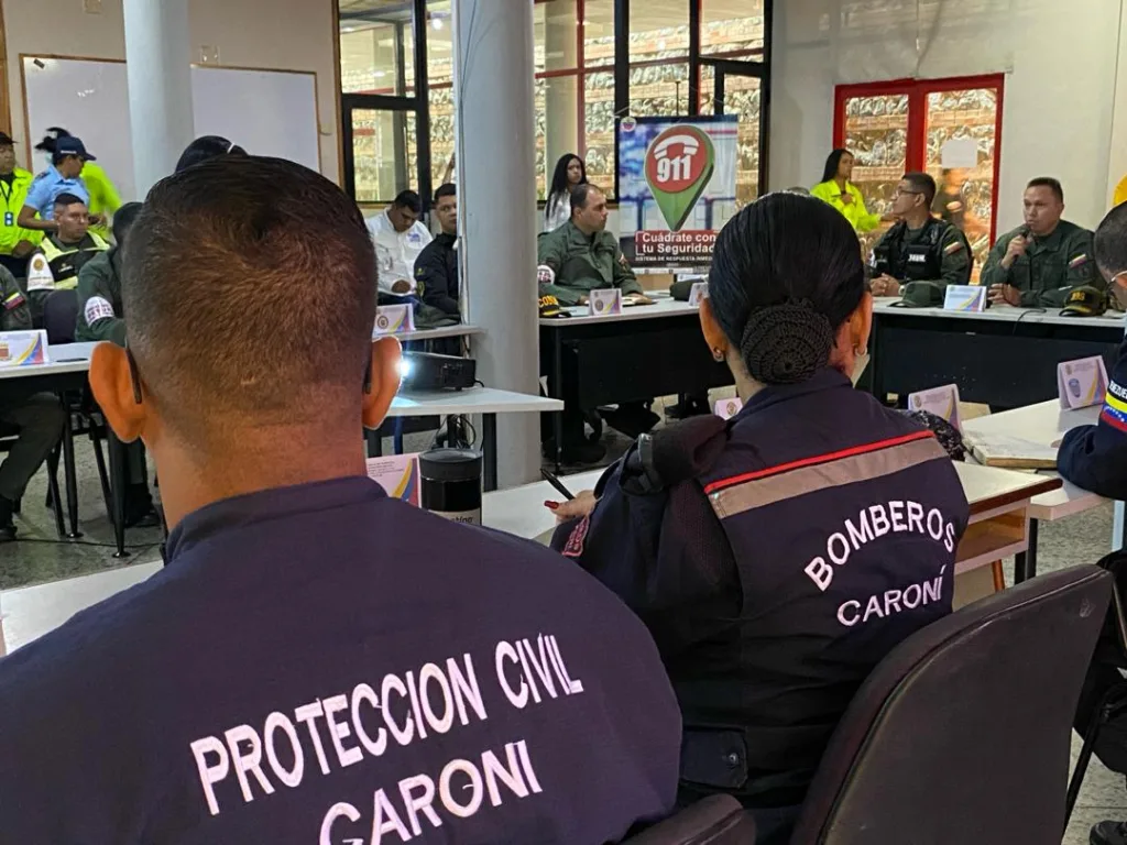 FANB y OSC realizan reunión de Seguridad en Bolívar