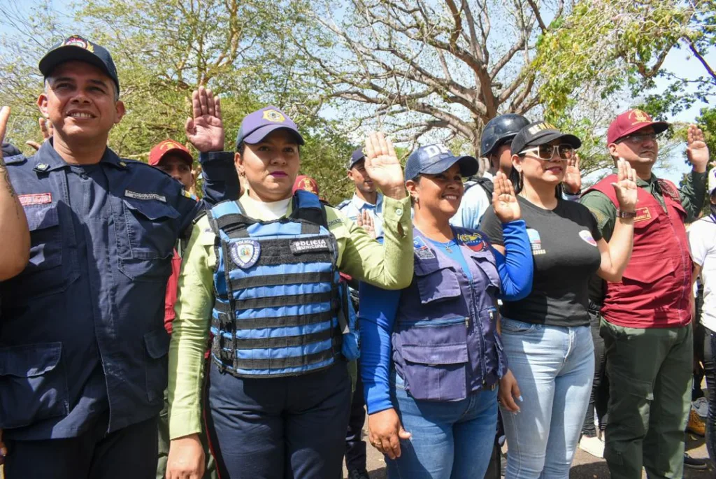 Juramentan Mesa para el Vivir Bien del estado Bolívar