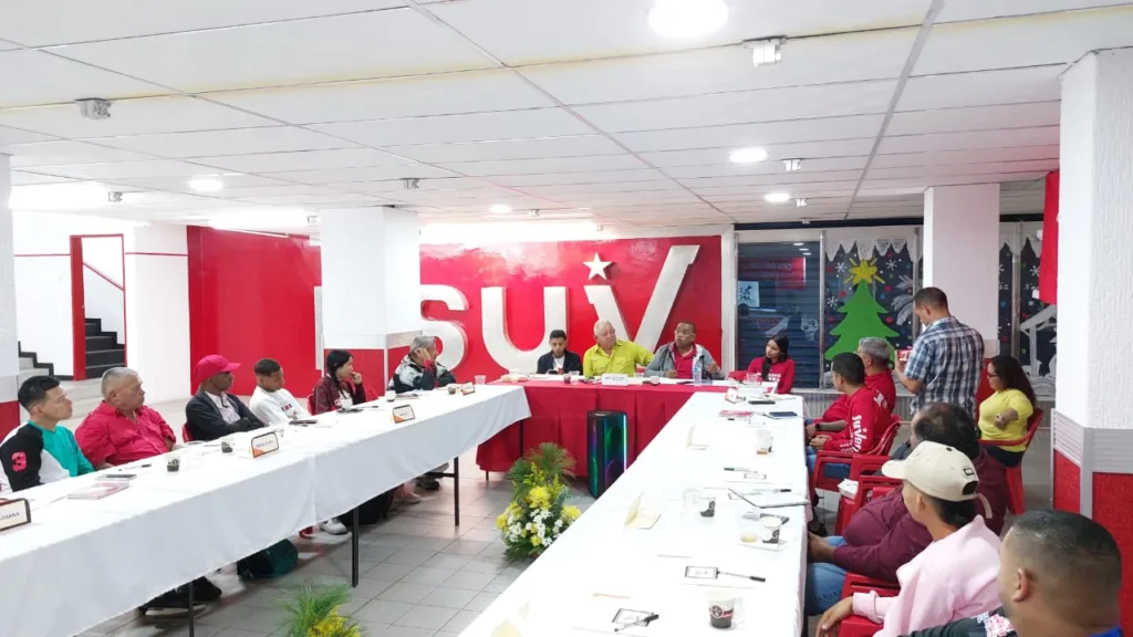 Reforzando la Comunicación Política: Alianza entre la Gobernación y el PSUV en Bolívar