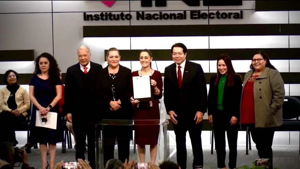 Claudia Sheinbaum se Registra ante el INE como Candidata a la Presidencia de la República