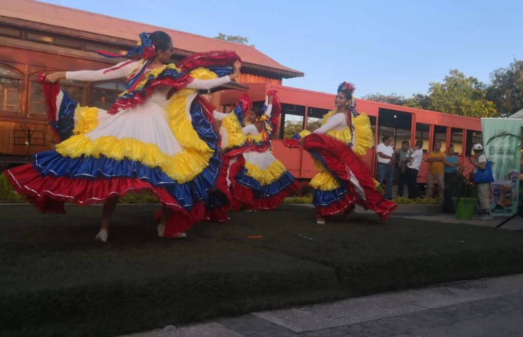 Venezuela participó en Festival Internacional de la Guayabera Nicaragua 2024
