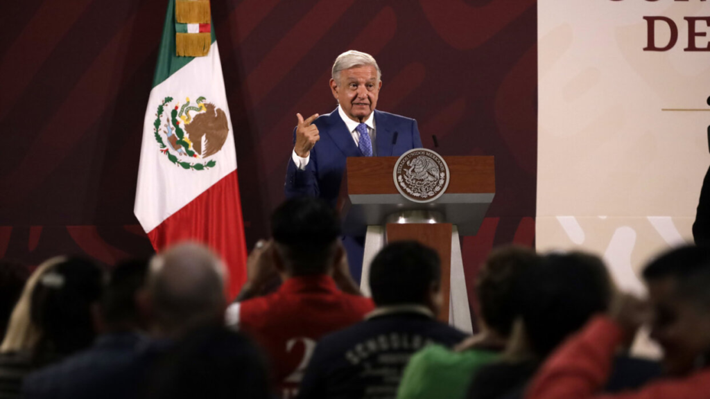 YouTube elimina rueda de prensa de López Obrador por "acoso y bullying" a periodista del NYT